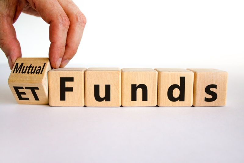 Quỹ tương hỗ và quỹ ETF